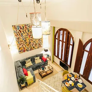 New With Height- 2bd 1bth- Pajaritos Appartement